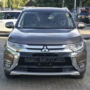 Mitsubishi Outlander 2016 Kijivu
