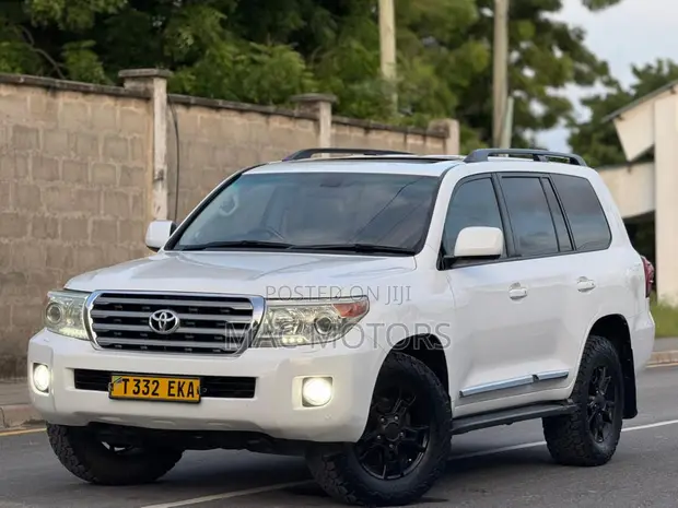 Toyota Land Cruiser 4.5 V8 VXR 2014 Nyeupe - 1