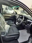 Toyota Hilux 2025 Nyeusi Mpya - 4