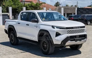 Toyota Hilux 2025 Mpya Nyeupe