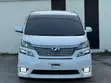 Toyota Vellfire 2010 Nyeupe - 2