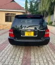Toyota Kluger 2005 Black - 2