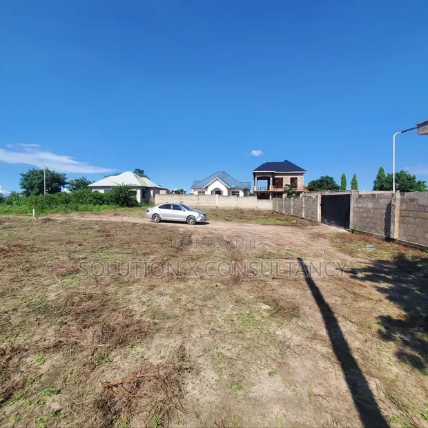 Land for Sale in Madale Mbopo - 1