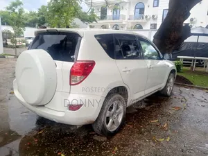 Toyota RAV4 Limited 2008 Nyeupe