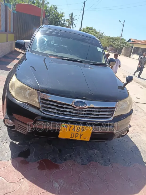 Subaru Forester 2009 Black - 1