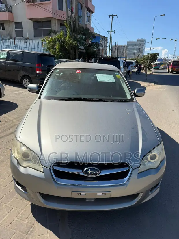 Subaru Legacy 2.0 2005 Silver - 1