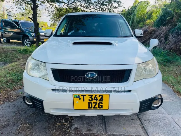 Subaru Forester 2008 White - 1