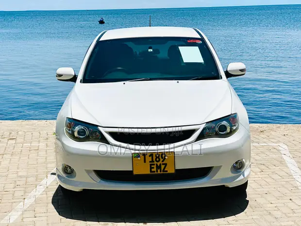 Subaru Impreza 2011 White - 1