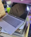 Laptop Dell Latitude 3301 - Core i5, 8GB RAM, 256GB SSD - 3