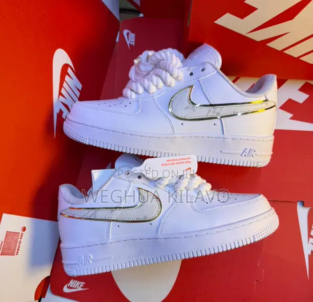 Nike Sneakers - White - 1