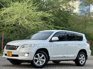 Toyota Vanguard 2011 Nyeupe