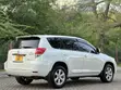Toyota Vanguard 2011 Nyeupe - 3
