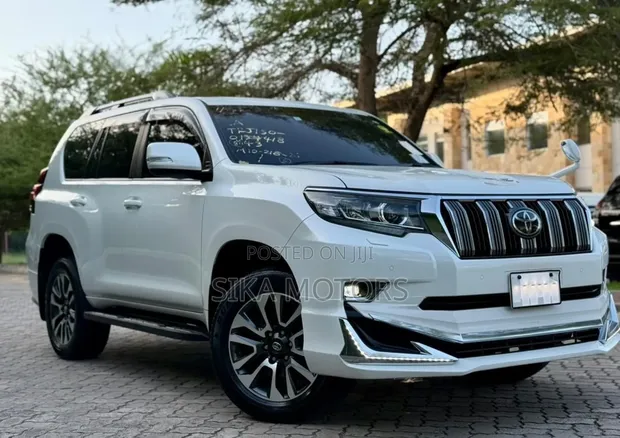 Toyota Land Cruiser Prado 2.7 2022 Nyeupe - 1