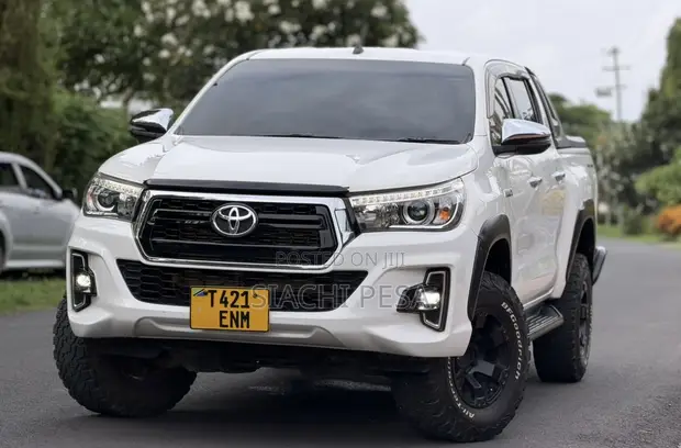 Toyota Hilux Double Cabin 2018 - 1