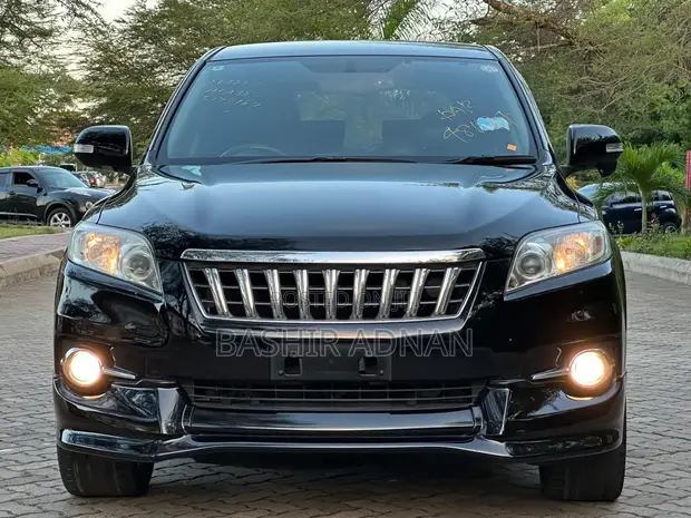 Toyota Vanguard 2010 Nyeusi ya Matt - 1