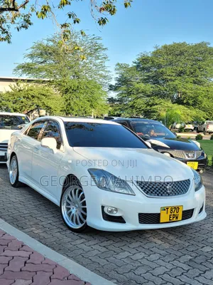 Toyota Crown Athlete 2009 Nyeupe Mfano wa Lulu