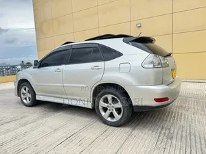Toyota Harrier 2006 Nyeupe