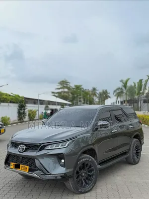 Toyota Fortuner 2.7 AWD 2023 Kijivu