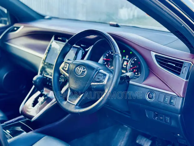 Toyota Harrier 2.0 4WD 2015 Nyeusi - 1