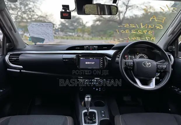 2020 Toyota Hilux 2.4 Diesel Double Cabin Black - 1