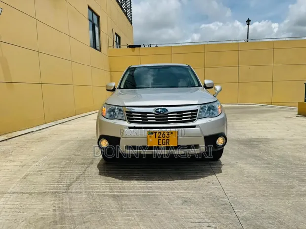 Subaru Forester 2009 Nyeupe - 1
