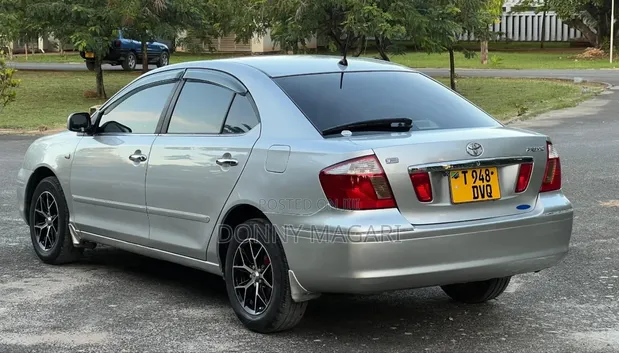 Toyota Premio 2004 Silver - 1