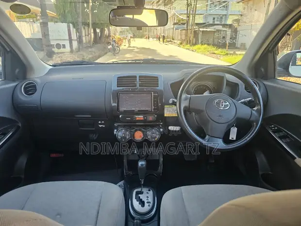 Toyota IST 2007 - 1