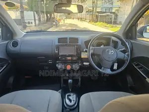 Toyota IST 2007