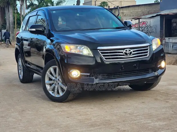 Toyota Vanguard 2010 Nyeusi - 1
