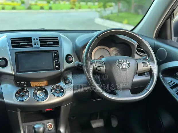Toyota Vanguard 2013 Nyeusi - 1