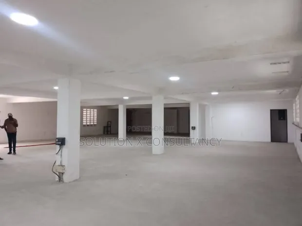 Godown 630 sqm na Ofisi & Ghorofa kwa Ajili ya Kukodisha, Tabata Mwanainchi - 1