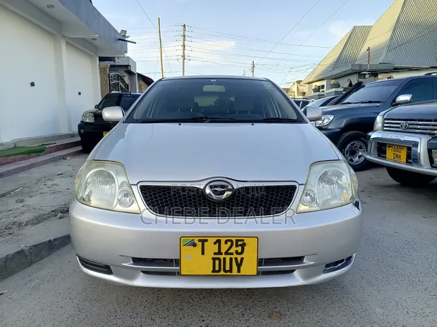 Toyota Corolla RunX 2002 Nyeupe - 1