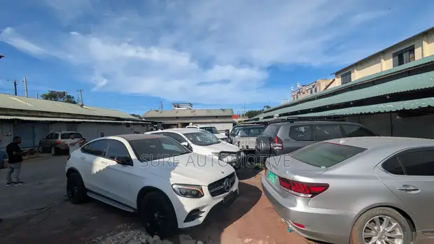 Mercedes-Benz GLC-Class 2016 Nyeupe - 1