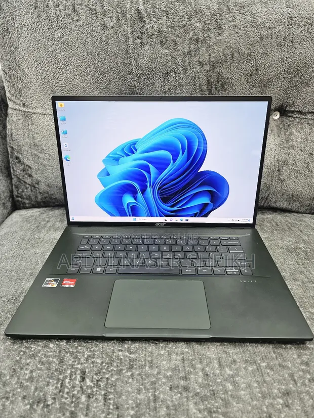 Acer Swift 5 Laptop - 16GB RAM, Ryzen 7, 1TB SSD - 1