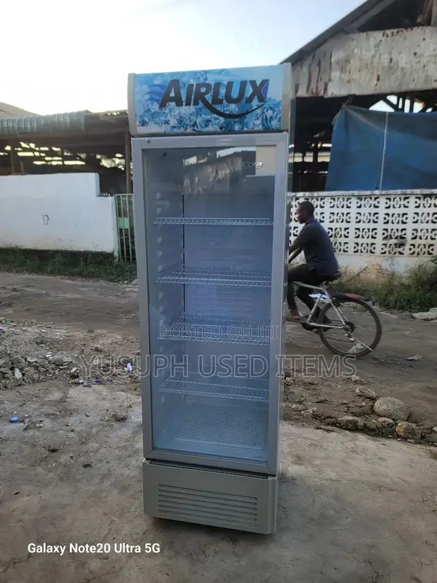 Airlux Display Showcase Fridge 338L - 1