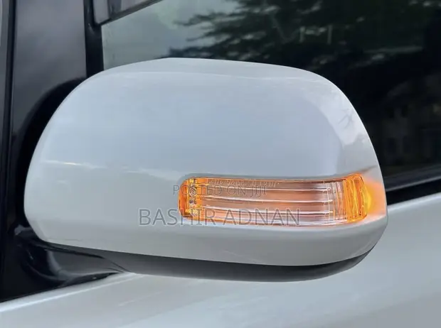 Toyota Vellfire 2008 Nyeupe - 1