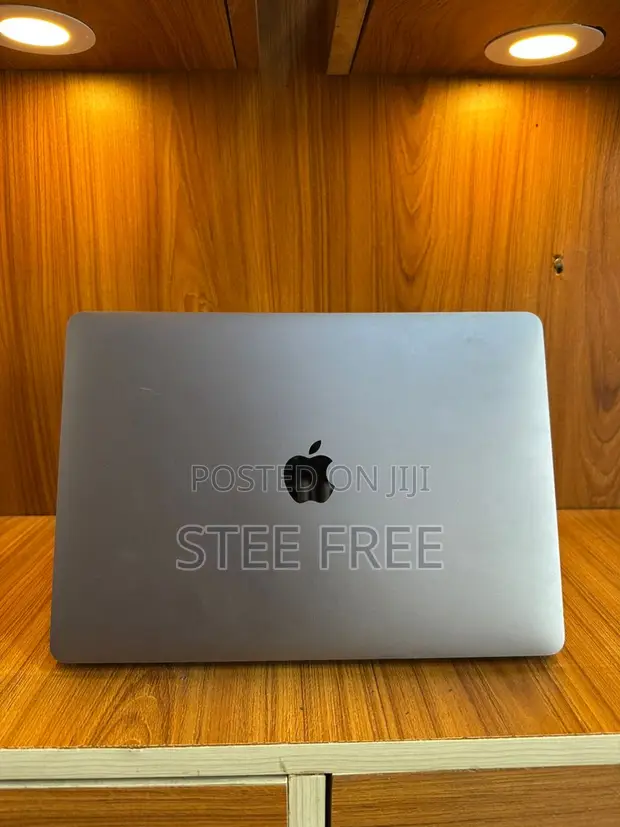 Apple MacBook Pro 2018 16GB RAM, 512GB SSD - 1