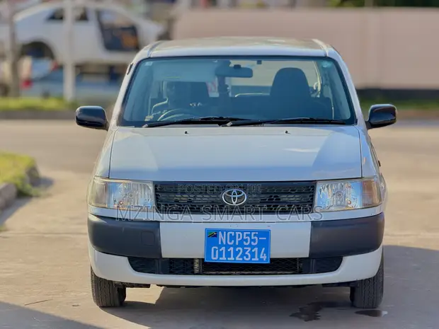 Toyota Probox 2013 Nyeupe - 1