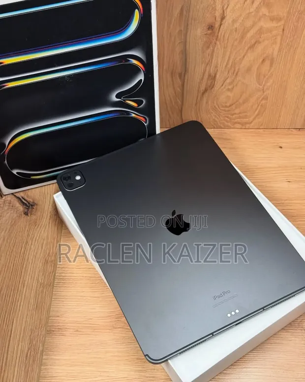 New Apple iPad Air 128GB WiFi + Cellular - 1