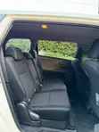 Toyota Wish 2010 Pearl White - 5
