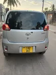 Toyota Porte 2004 Nyeupe - 1