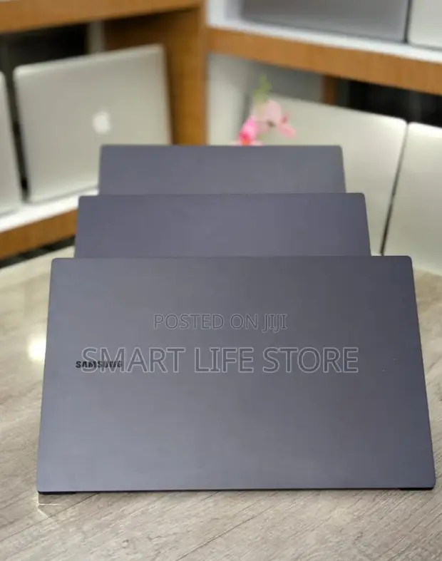 Laptop Samsung Galaxy Book 2 16GB RAM, 512GB SSD - 1