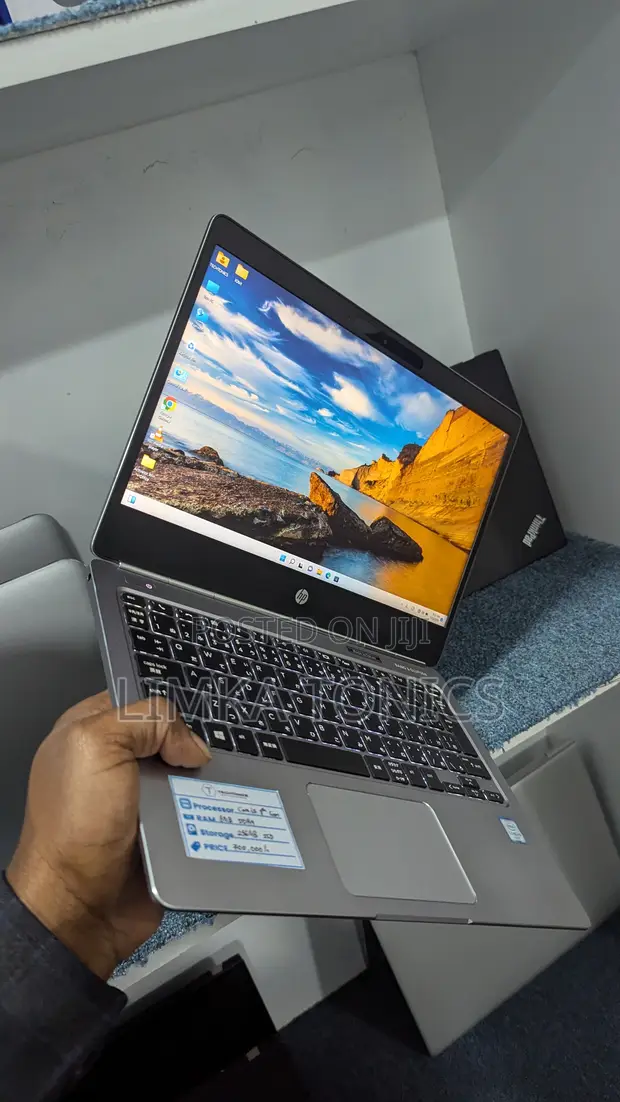 HP EliteBook Folio G1 Laptop - Core i5, 8GB RAM, 256GB SSD - 1