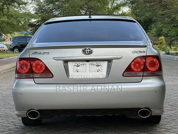 Toyota Crown Athlete 2005 Silver - 1