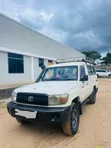 Toyota Land Cruiser 1999 Nyeupe - 2