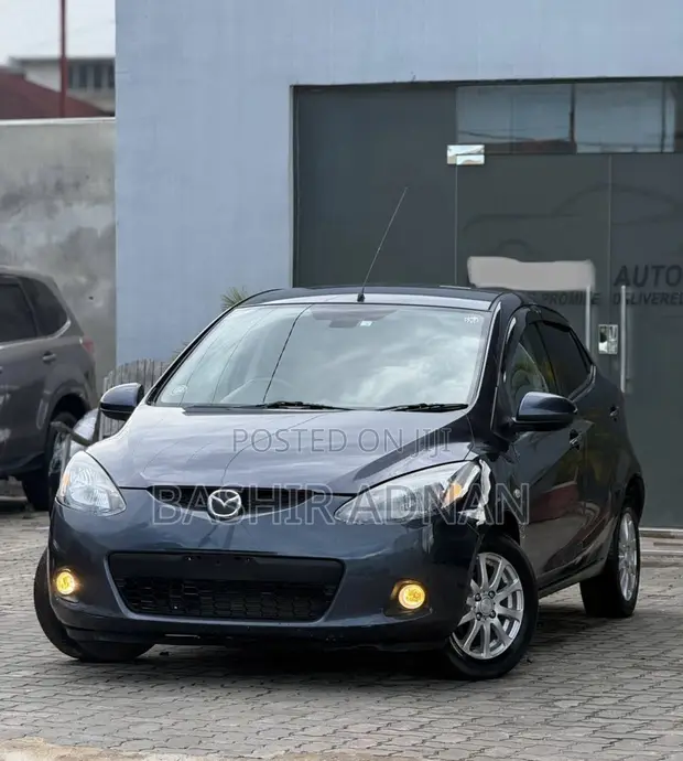 Mazda Demio 2007 Gray - 1