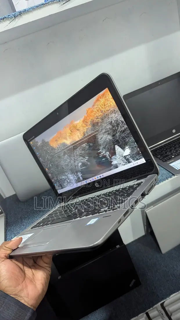 HP EliteBook 820 G3 Laptop - Core i5, 8GB RAM, 256GB SSD - 1