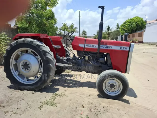 Trekta la Massey Ferguson 275 2WD - 1