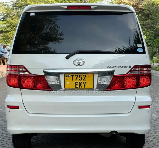 Toyota Alphard 2006 - 1