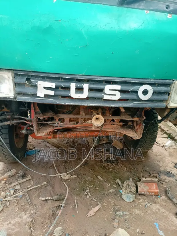 Mitsubishi Fuso Long Base Truck Body - 1